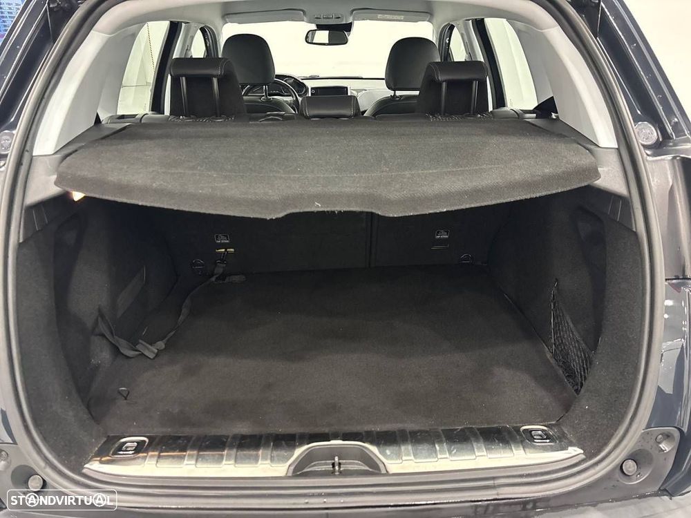 Peugeot 2008 1.2 PureTech Allure - 6