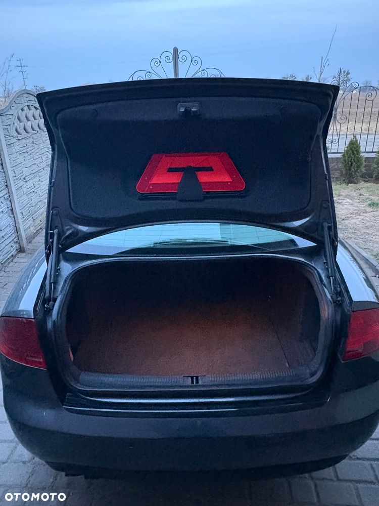 Audi A4 Limousine 2.0 TDI - 17