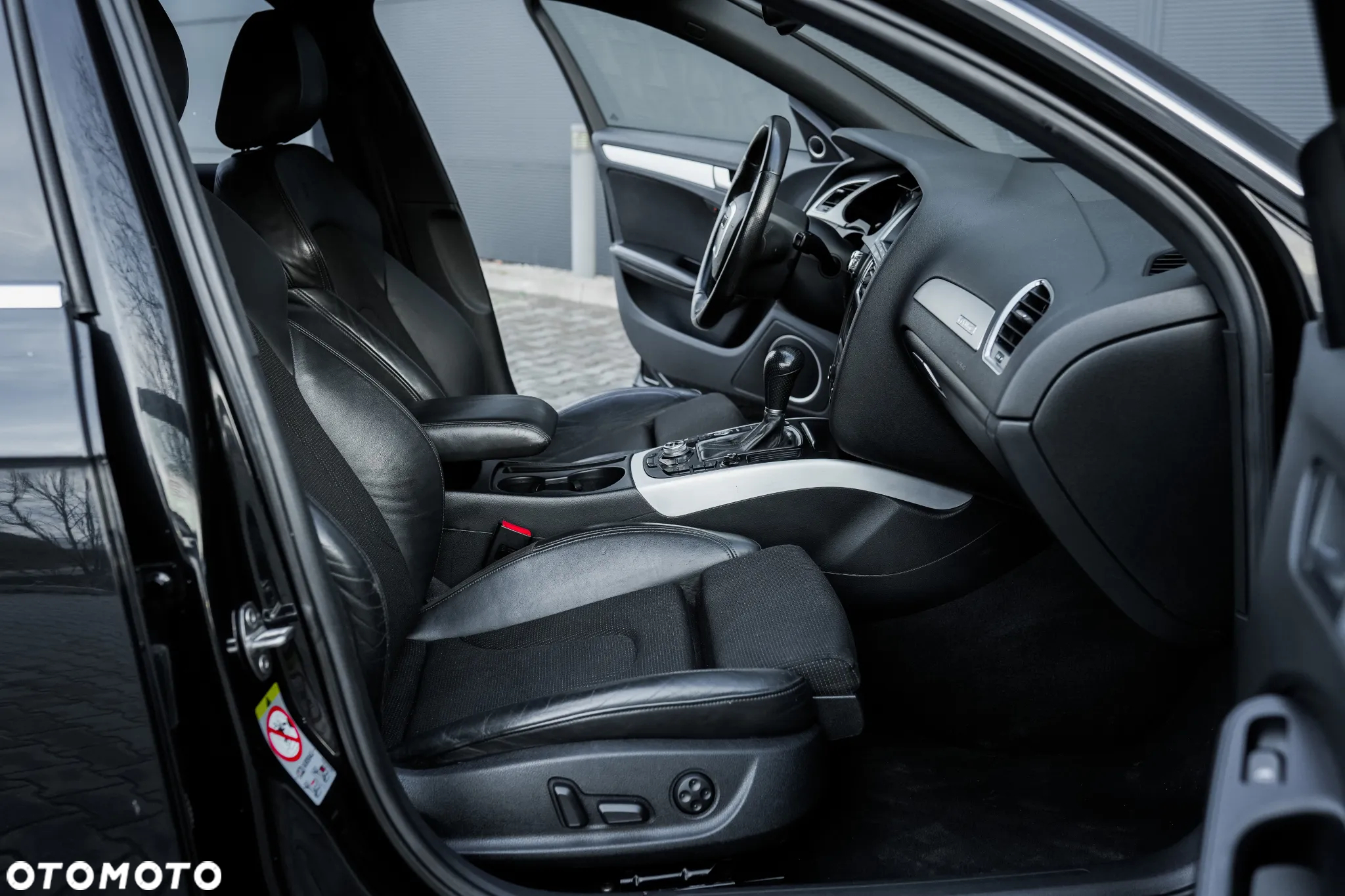 Audi A4 2.0 TFSI Quattro Line S tronic - 32