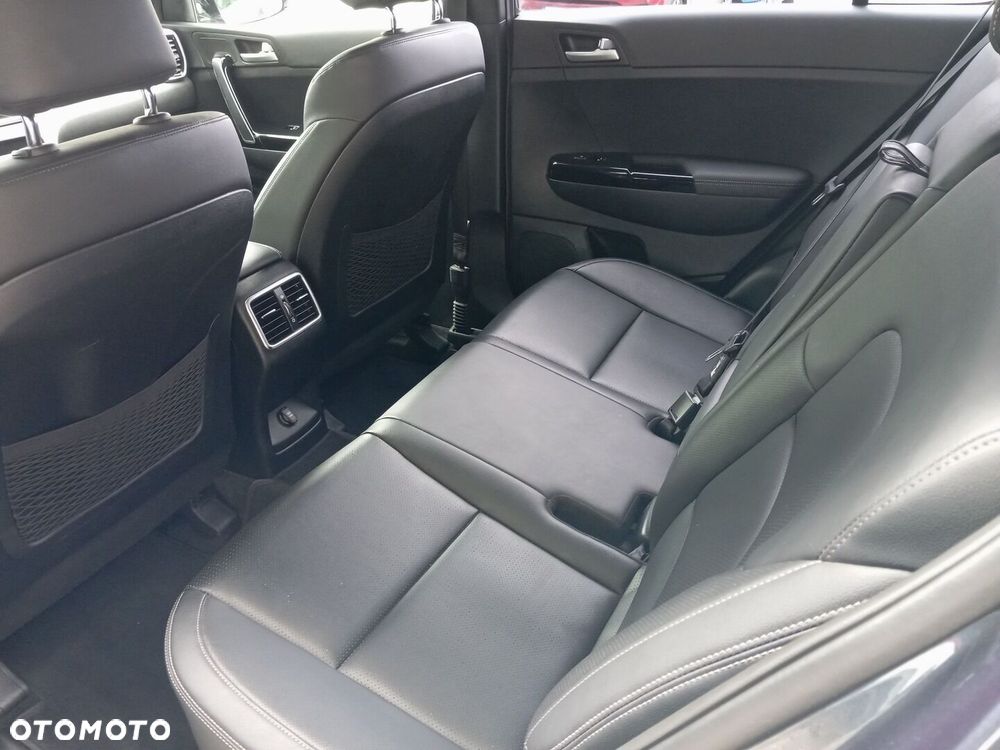 Kia Sportage - 11