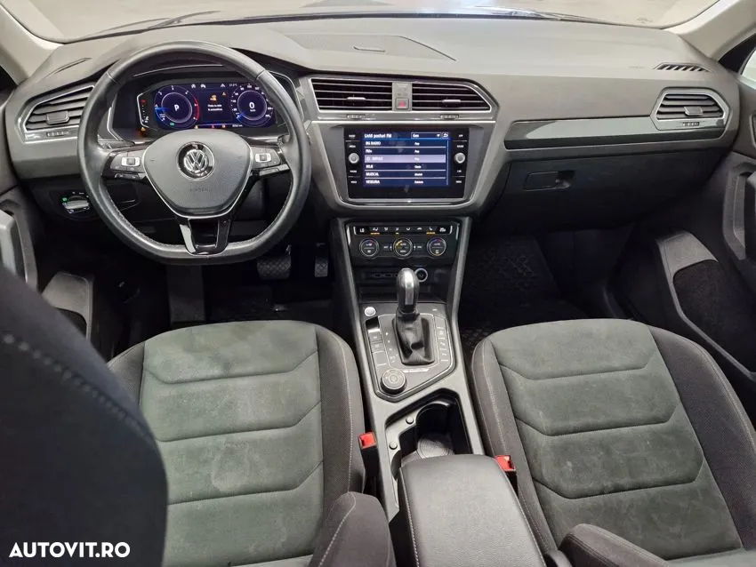 Volkswagen Tiguan - 5