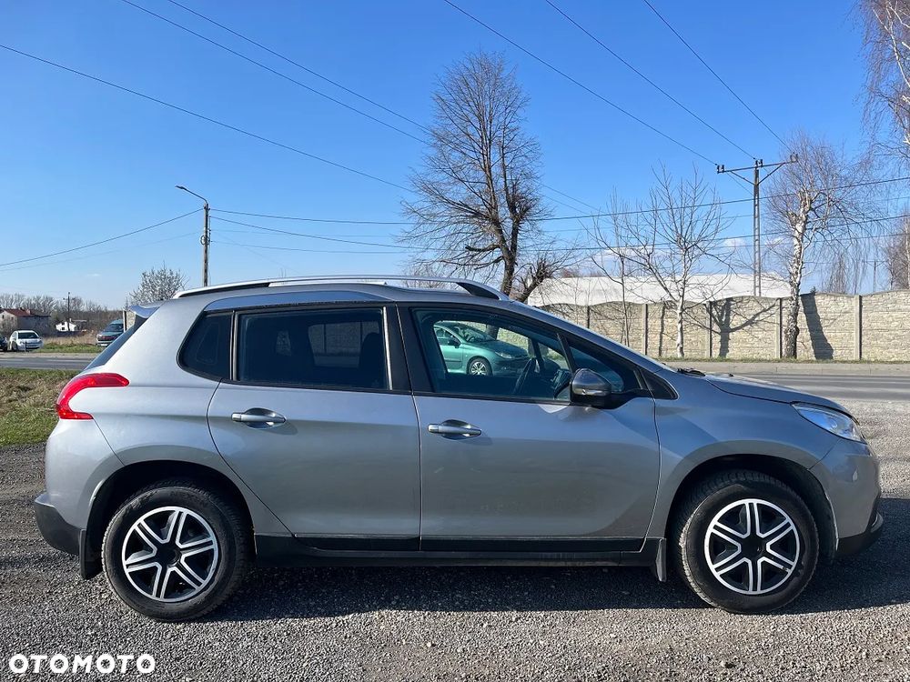 Peugeot 2008 1.2 Pure Tech Allure S&S EAT6 - 1