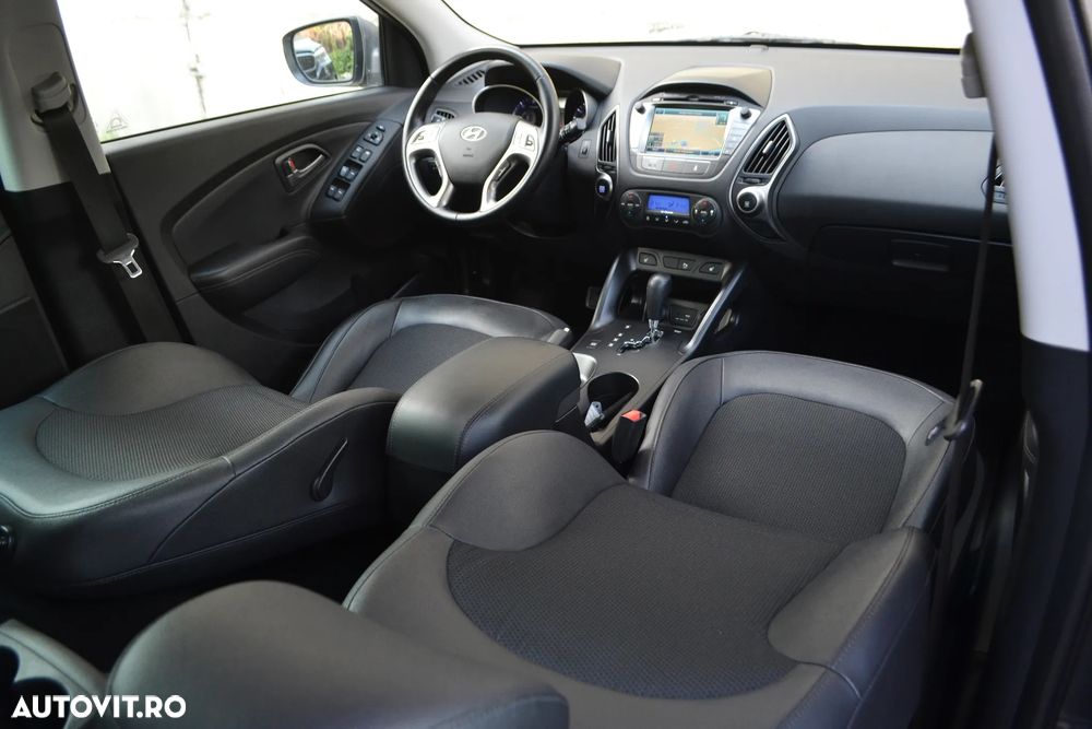 Hyundai ix35 2.0 CRDI 4WD Automatik Style - 12
