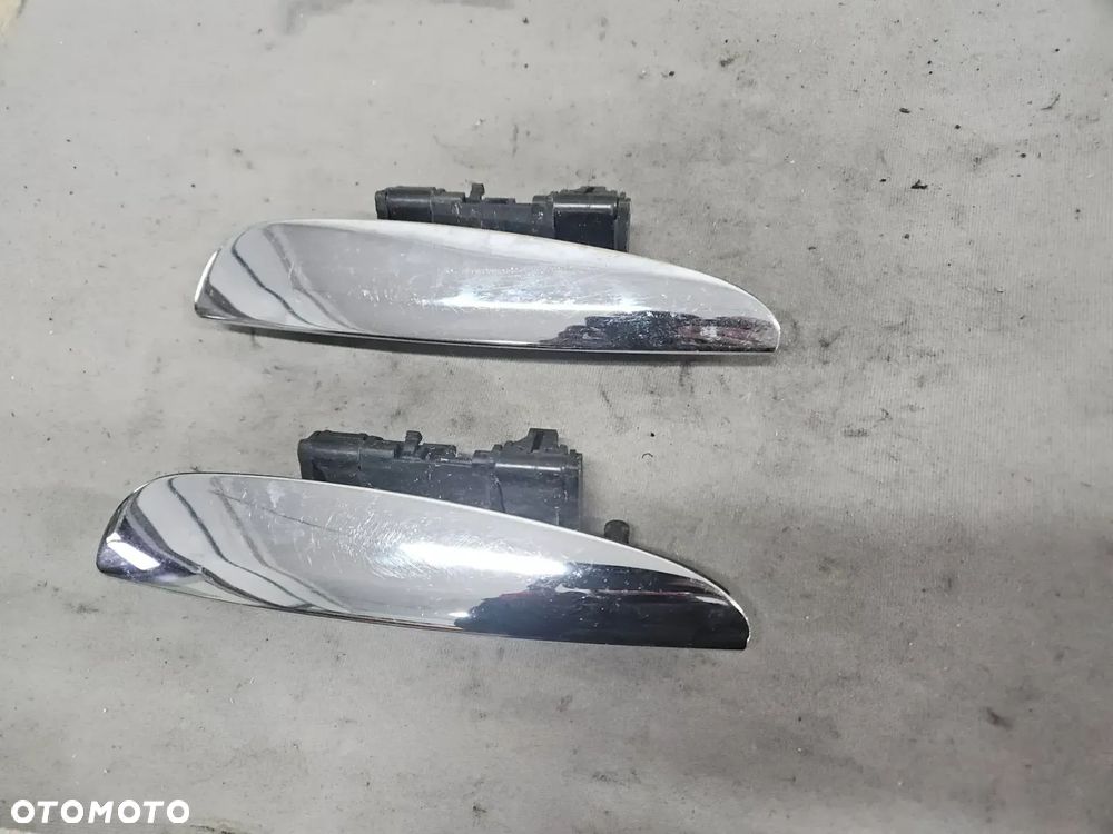 Klamka zewnętrzna prawa przód tył Fiat Croma 2007r Europa oryginalna - 1