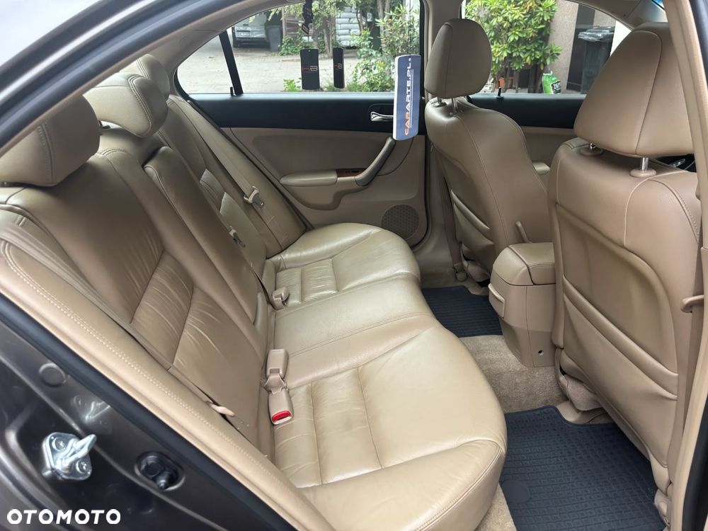 Honda Accord 2.0 Executive - 5