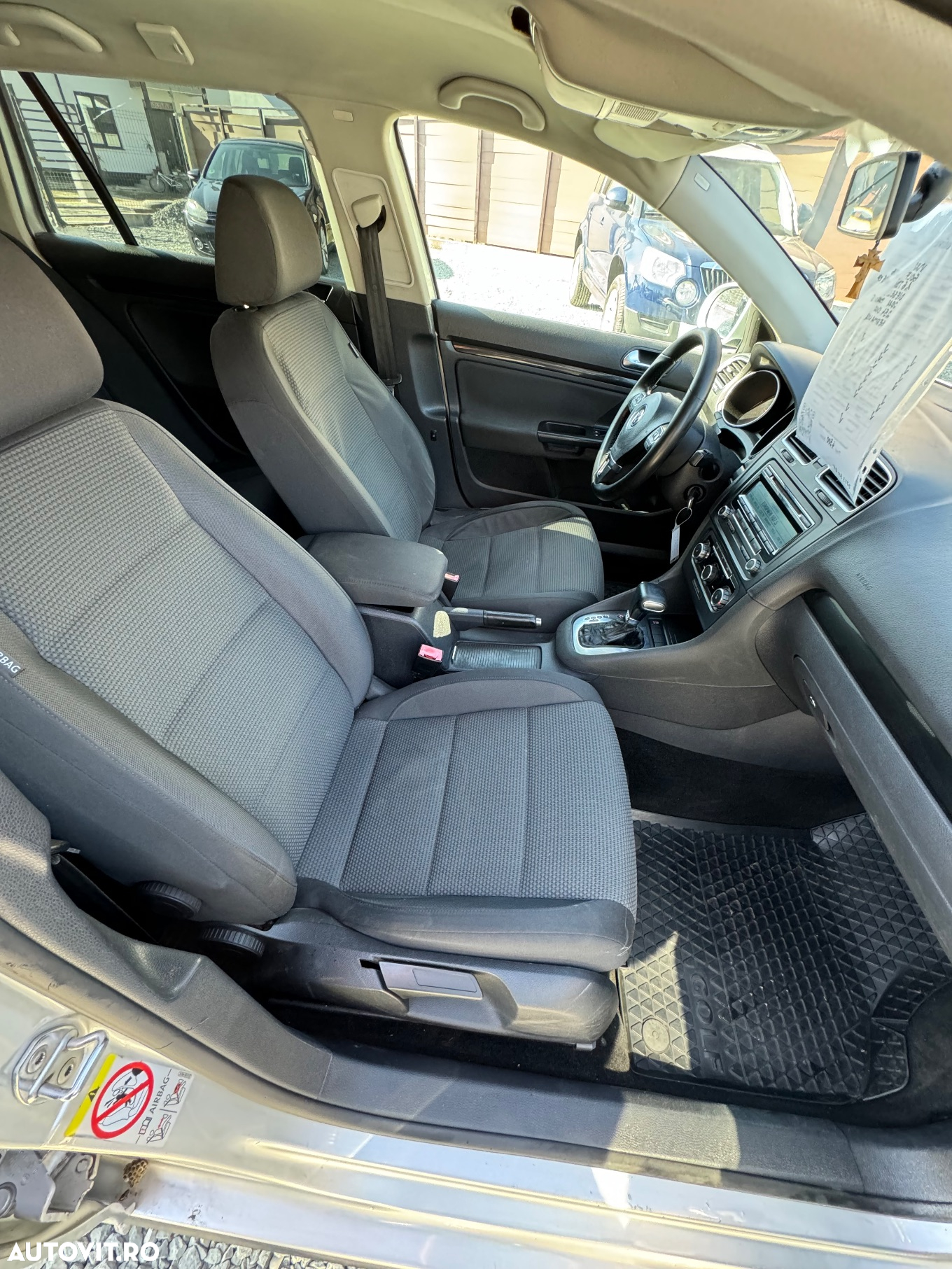 Volkswagen Golf 1.6 TDI BlueMotion Technology DPF Highline DSG - 11