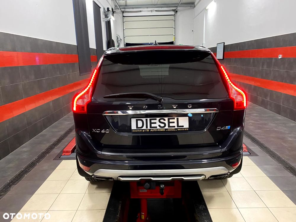 Volvo XC 60 D4 Geartronic Summum - 10