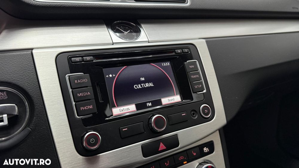 Volkswagen Passat 1.4 TSI Comfortline DSG - 19