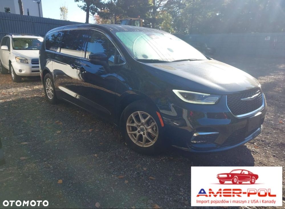 Chrysler Pacifica - 2