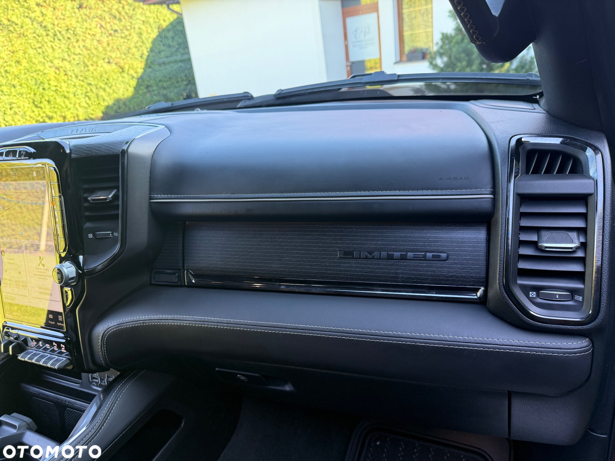 Dodge RAM 1500 5.7 4x4 - 20