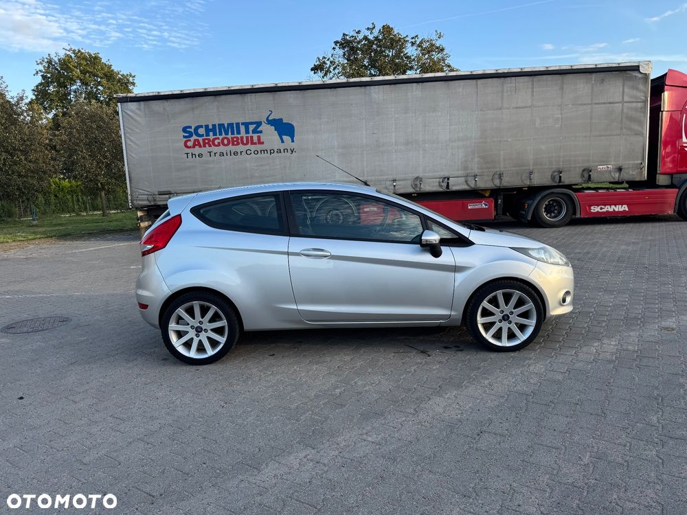 Ford Fiesta 1.6 TDCi DPF Trend - 5