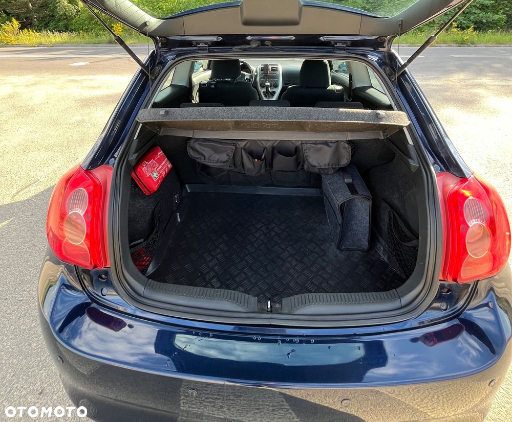 Toyota Auris 1.6 VVT-i Team - 10