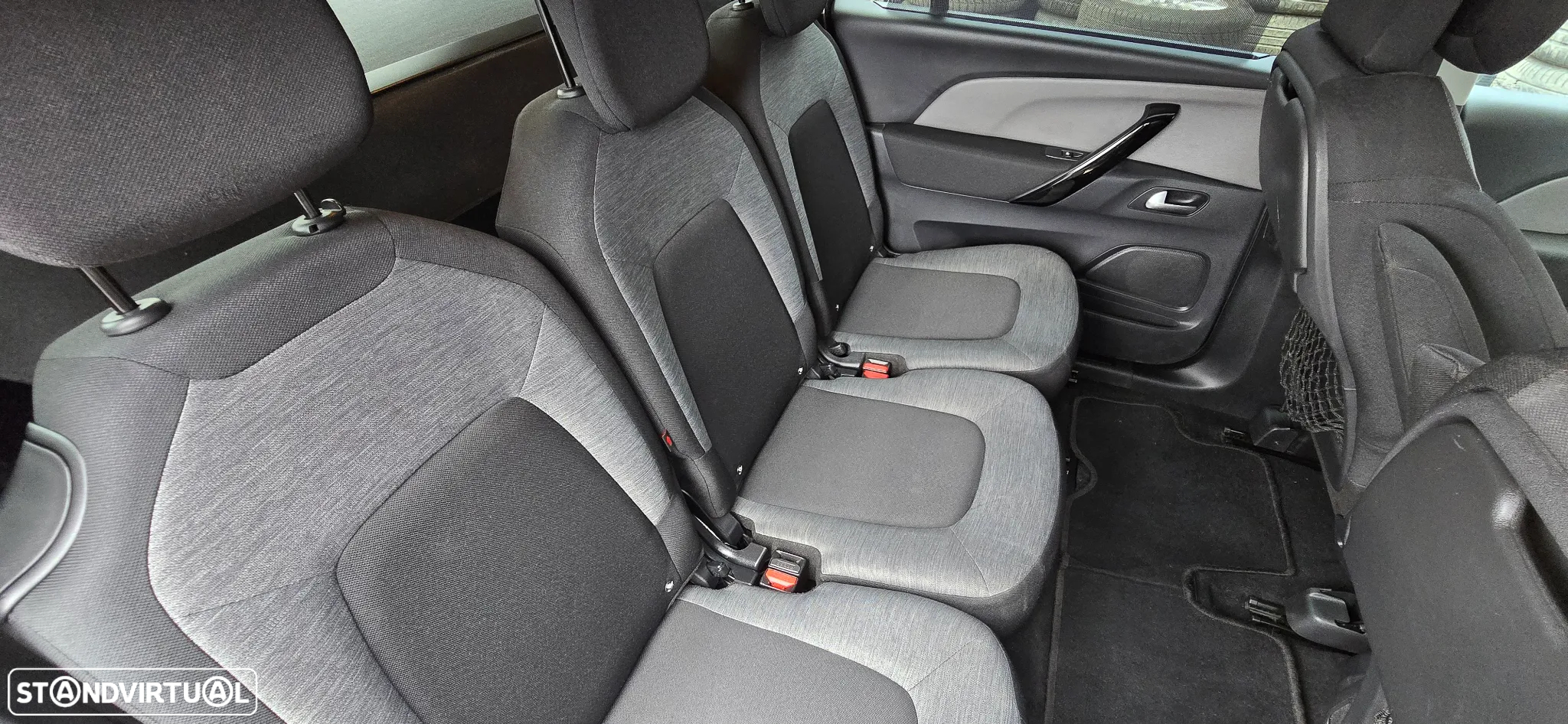Citroën C4 Grand Picasso 1.6 BlueHDi Shine EAT6 - 24