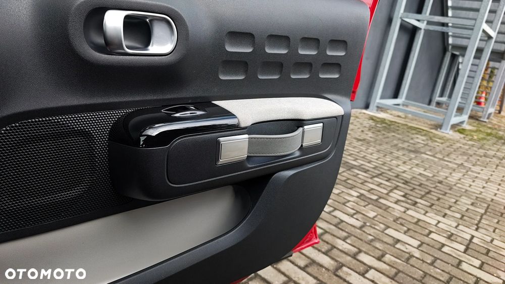 Citroën C3 Pure Tech 82 SHINE - 34