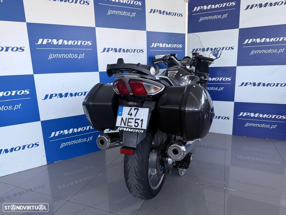 Yamaha FJR 1300 - 3