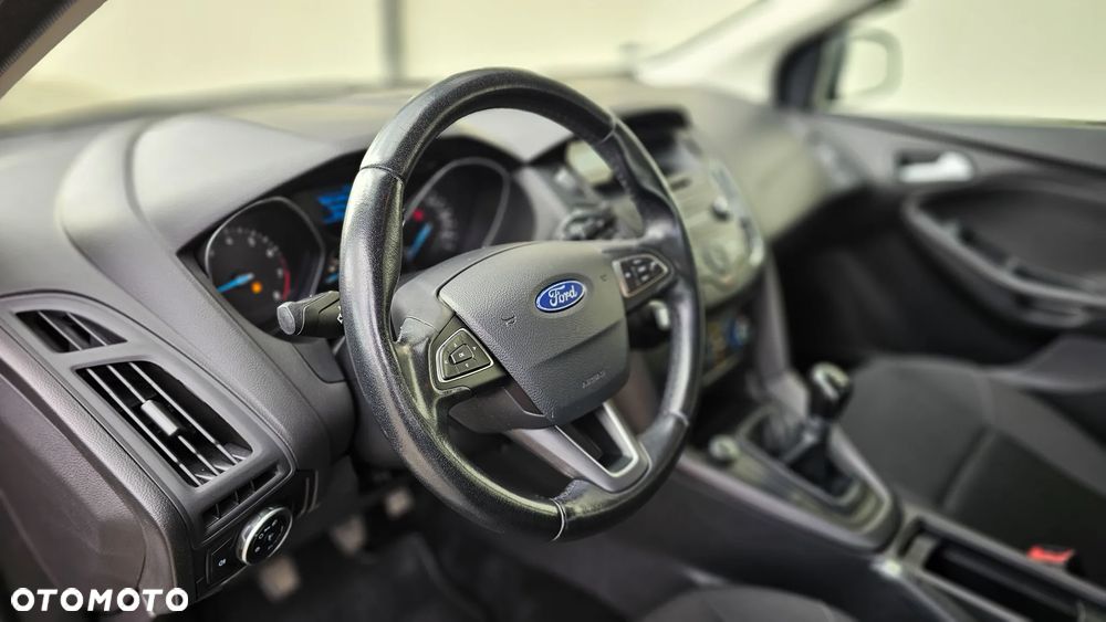Ford Focus 1.6 Trend - 21