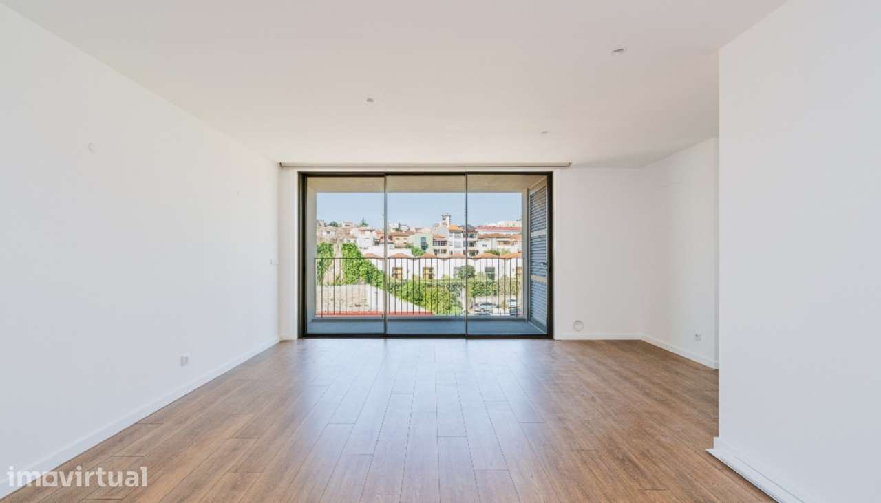 Apartamento T2+1 com terraço e varandas à venda no centro do Porto - Grande imagem: 5/22