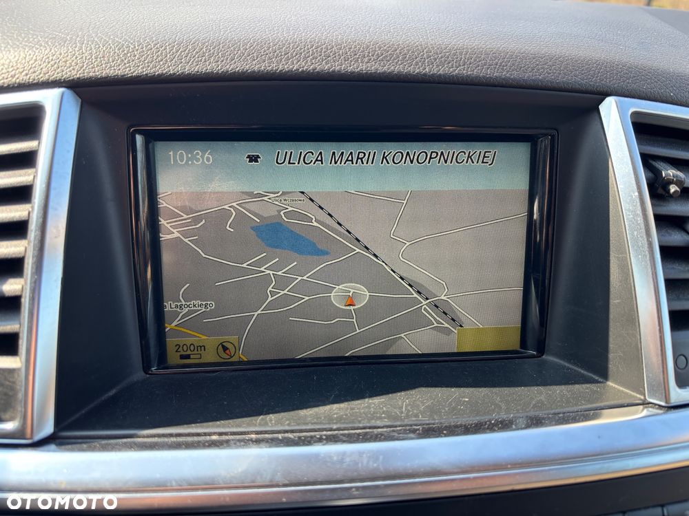 Mercedes-Benz ML - 12