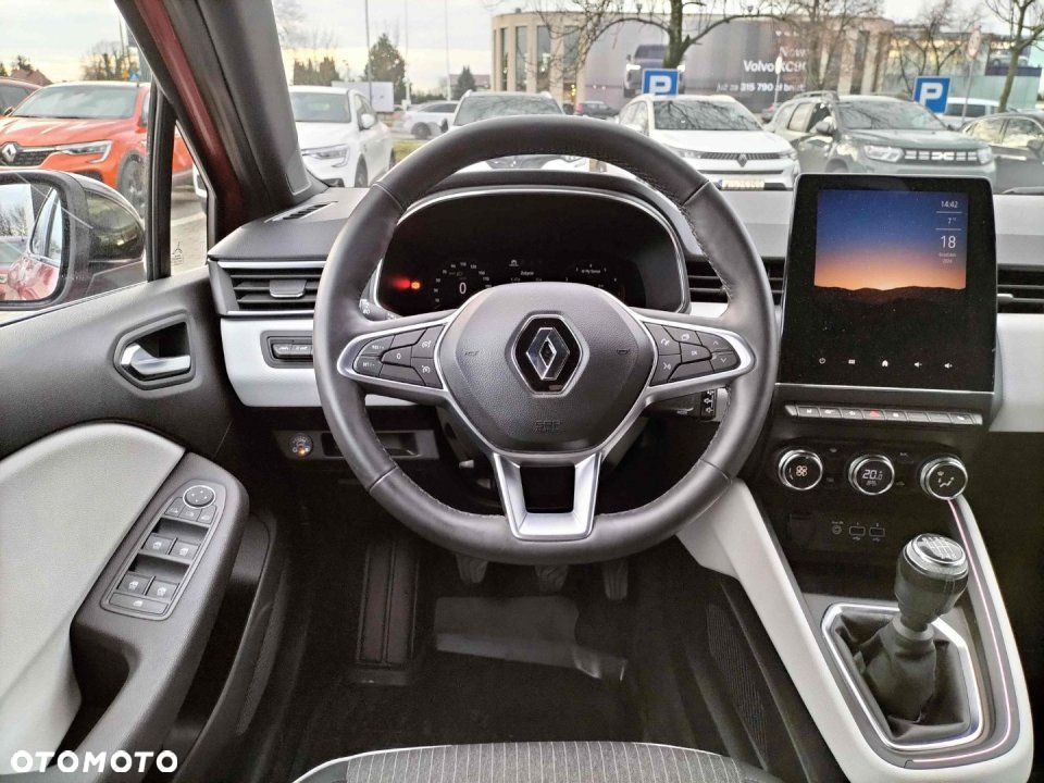 Renault Clio - 6