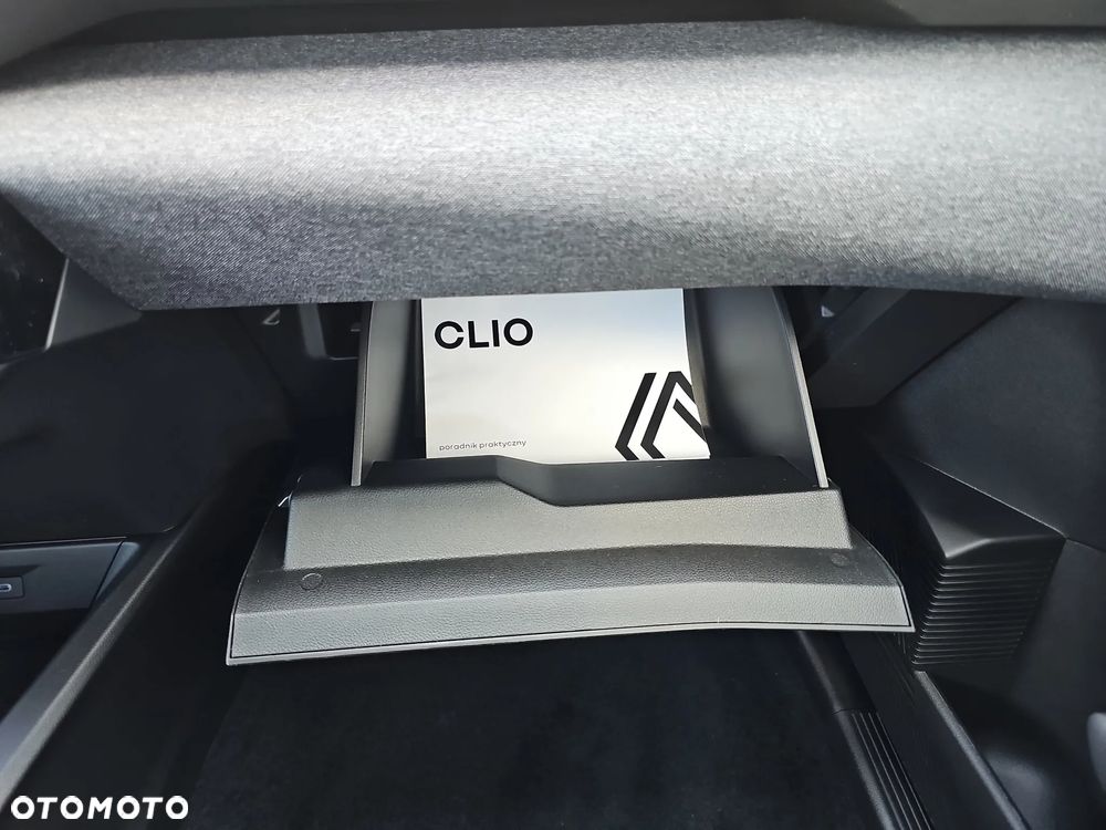 Renault Clio - 23
