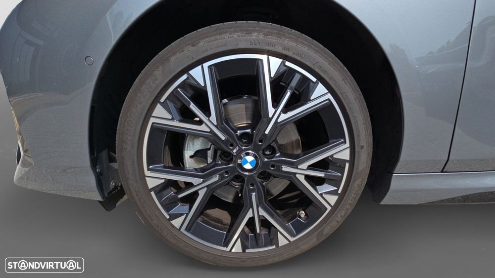 BMW 118 d Pack Desportivo M - 16