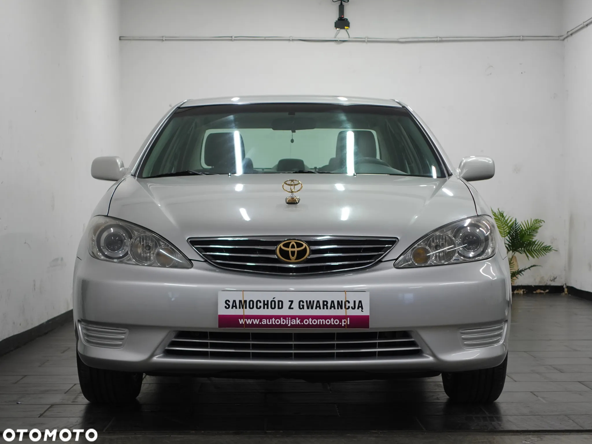 Toyota Camry 2.4 VVT-i - 13
