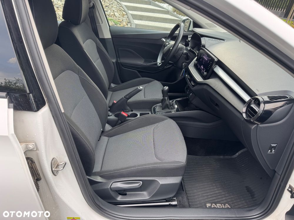 Skoda Fabia 1.0 TSI Ambition - 22