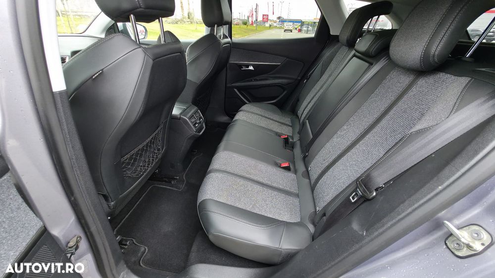 Peugeot 3008 BlueHDi 130 Stop & Start EAT8 Allure Business-Paket - 18