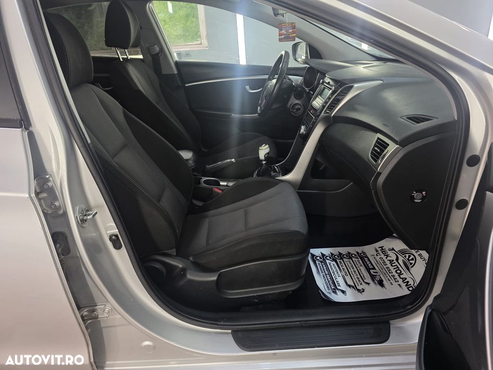 Hyundai i30 1.4 CRDi Comfort - 13