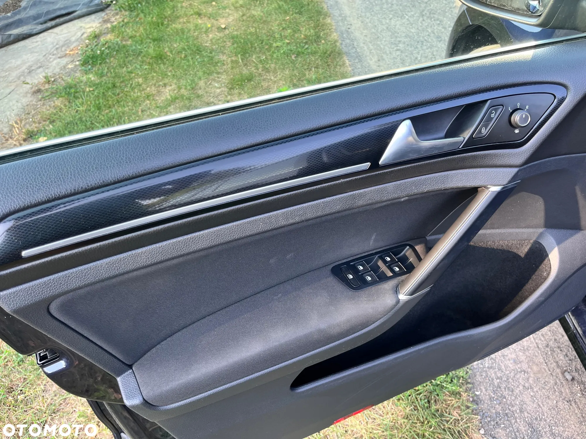 Volkswagen Golf 2.0 TDI BlueMotion Technology DSG Highline - 10