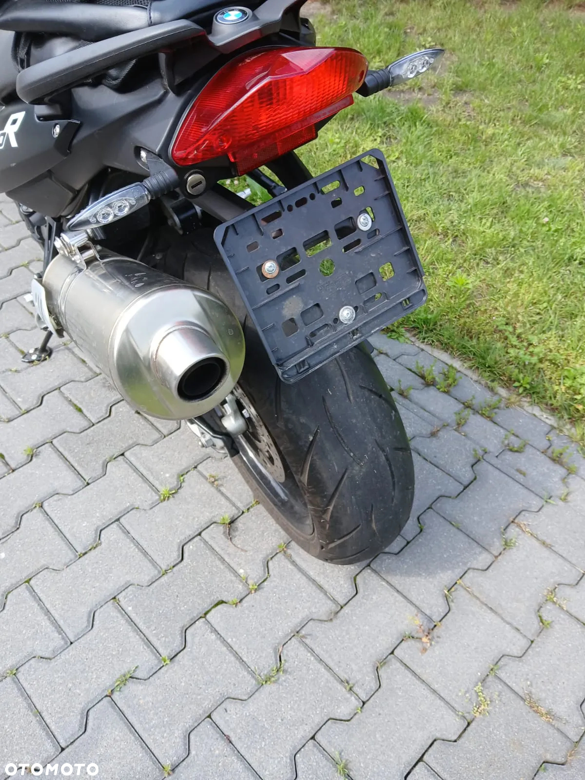 BMW F - 4