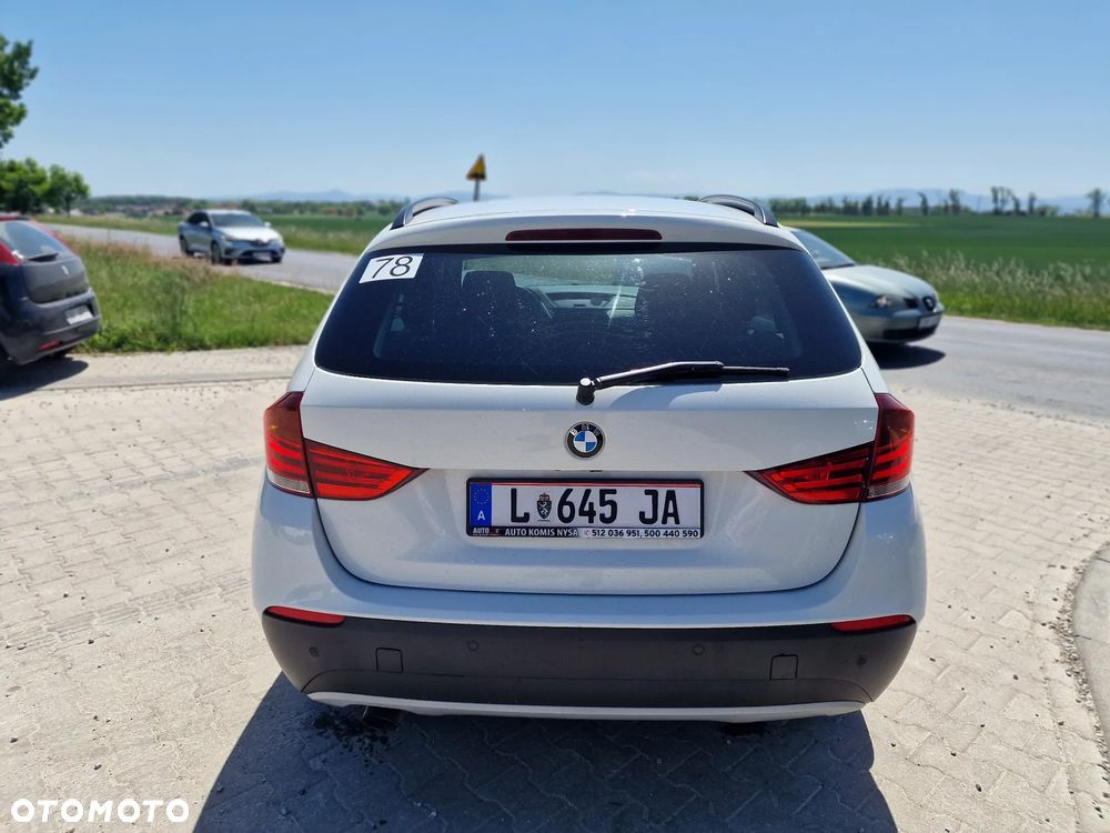 BMW X1 sDrive18d xLine - 12