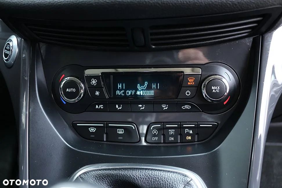 Ford Kuga 1.6 EcoBoost 2x4 Titanium - 17