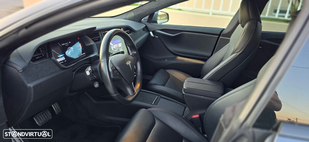 Tesla Model S 100 kWh Long Range Plus AWD - 38
