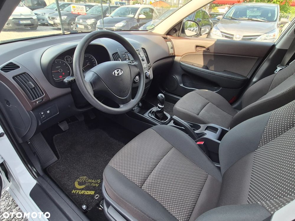 Hyundai i30 1.4 Blue Comfort - 27