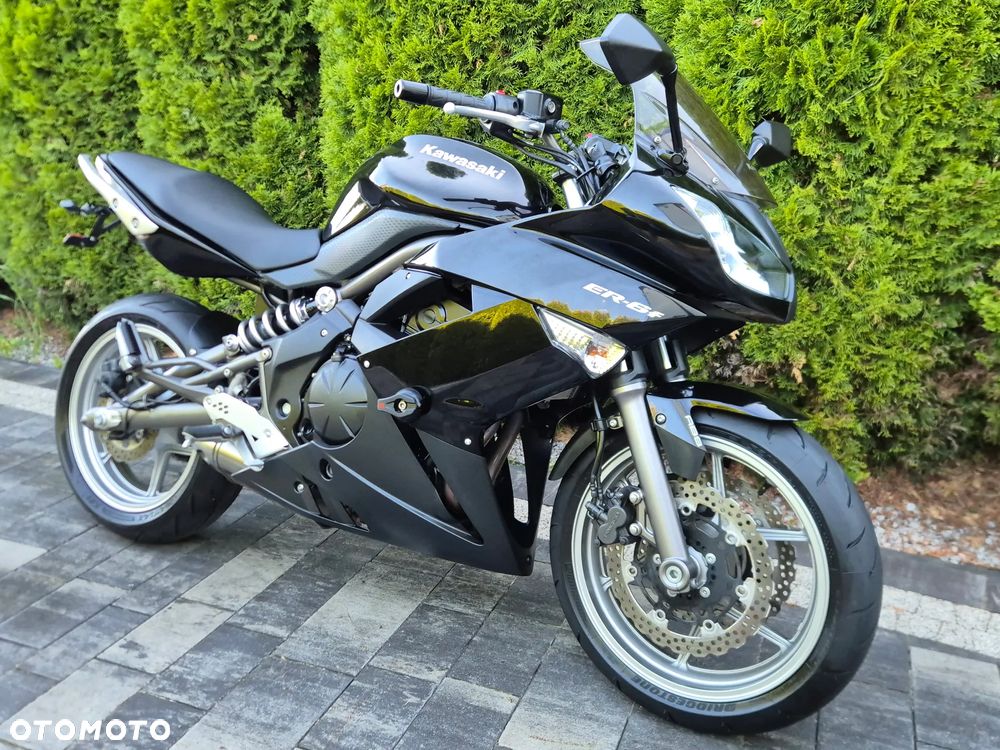Kawasaki ER - 1
