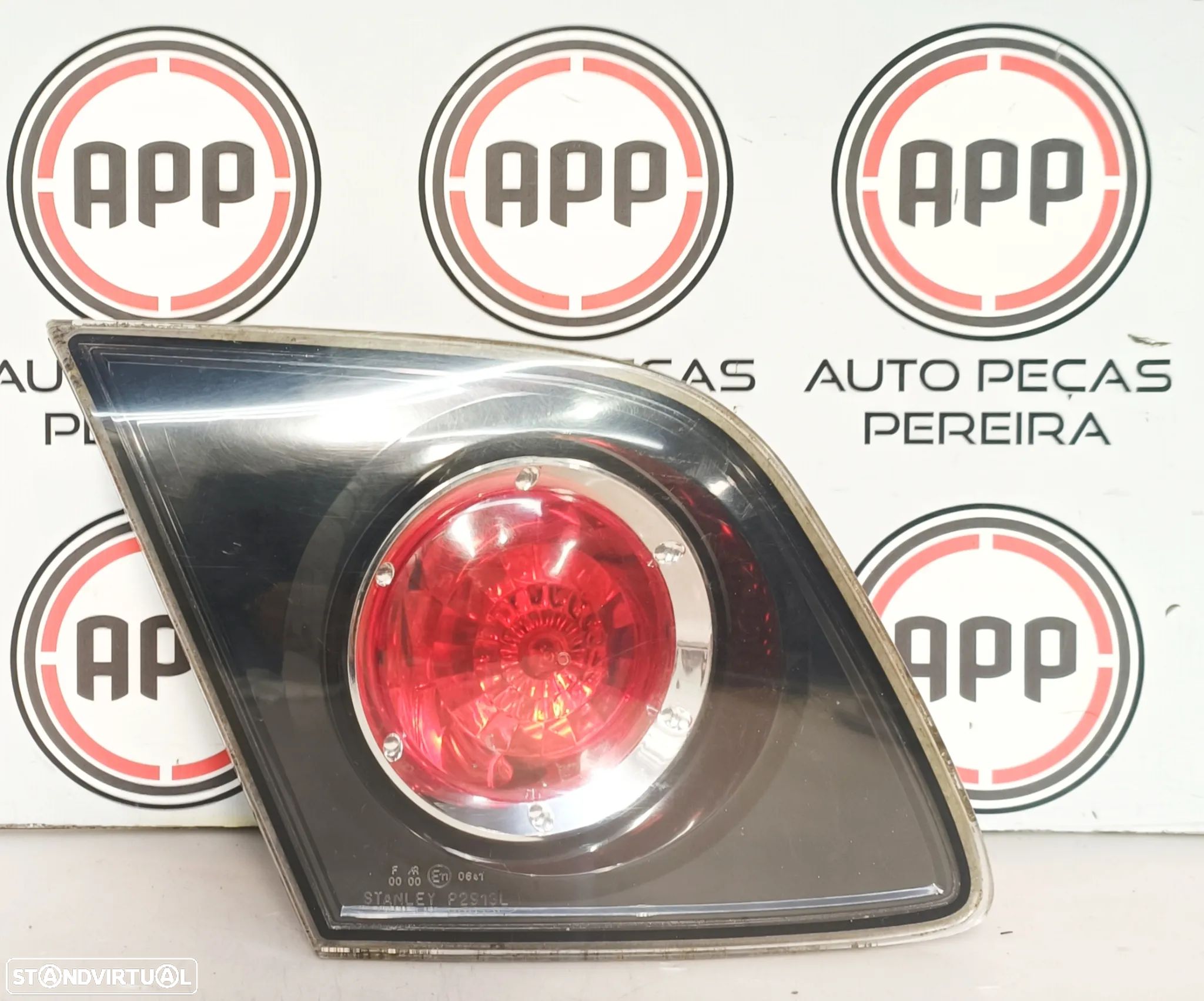 Farolins mala esquerdo e direito  Mazda 3 de 2008. - 1