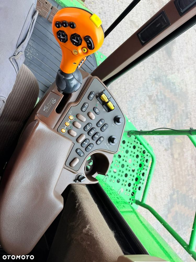 John Deere 9880i STS - 22