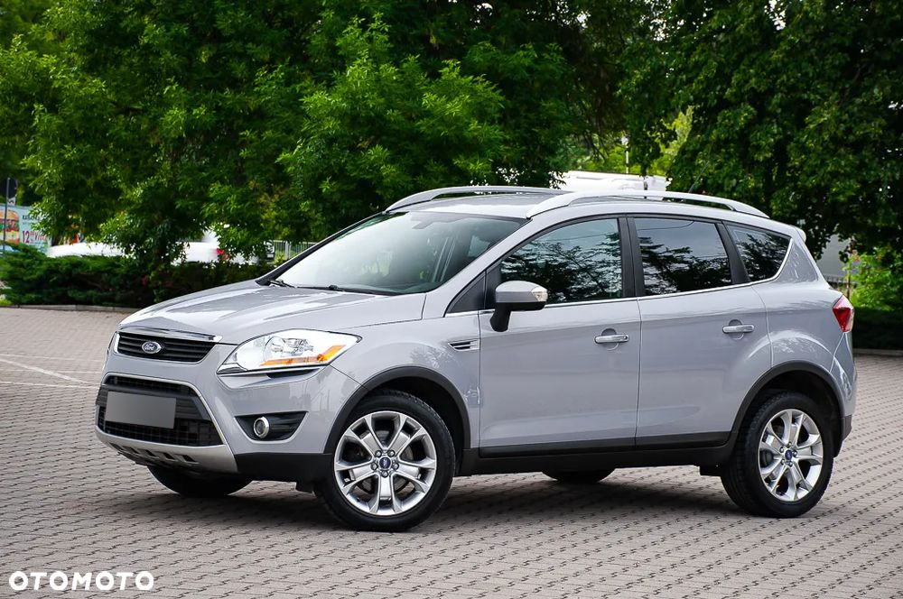 Ford Kuga 2.0 TDCi 2x4 Titanium - 32