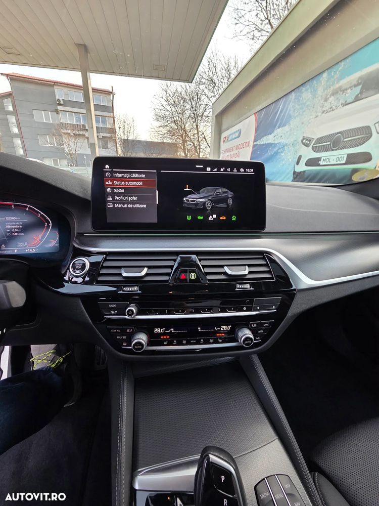 BMW Seria 5 520d xDrive AT MHEV - 14