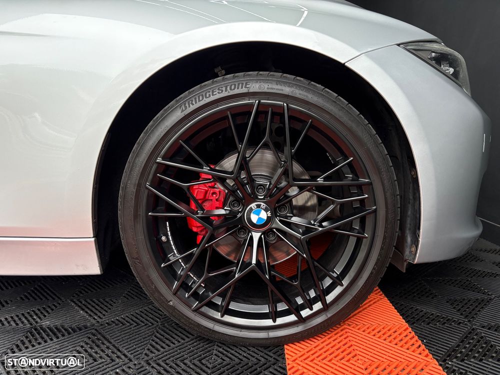 BMW 320 d Touring Aut. Sport Line - 25