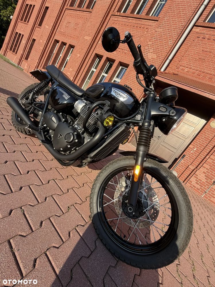 Triumph Bonneville - 8