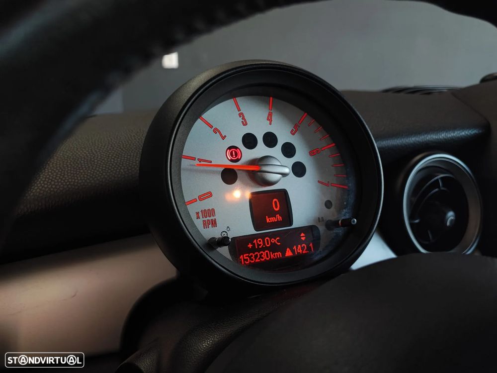 MINI 3 Portas One D - 37