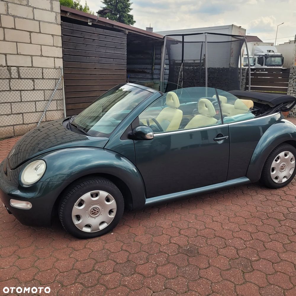 Volkswagen New Beetle - 1