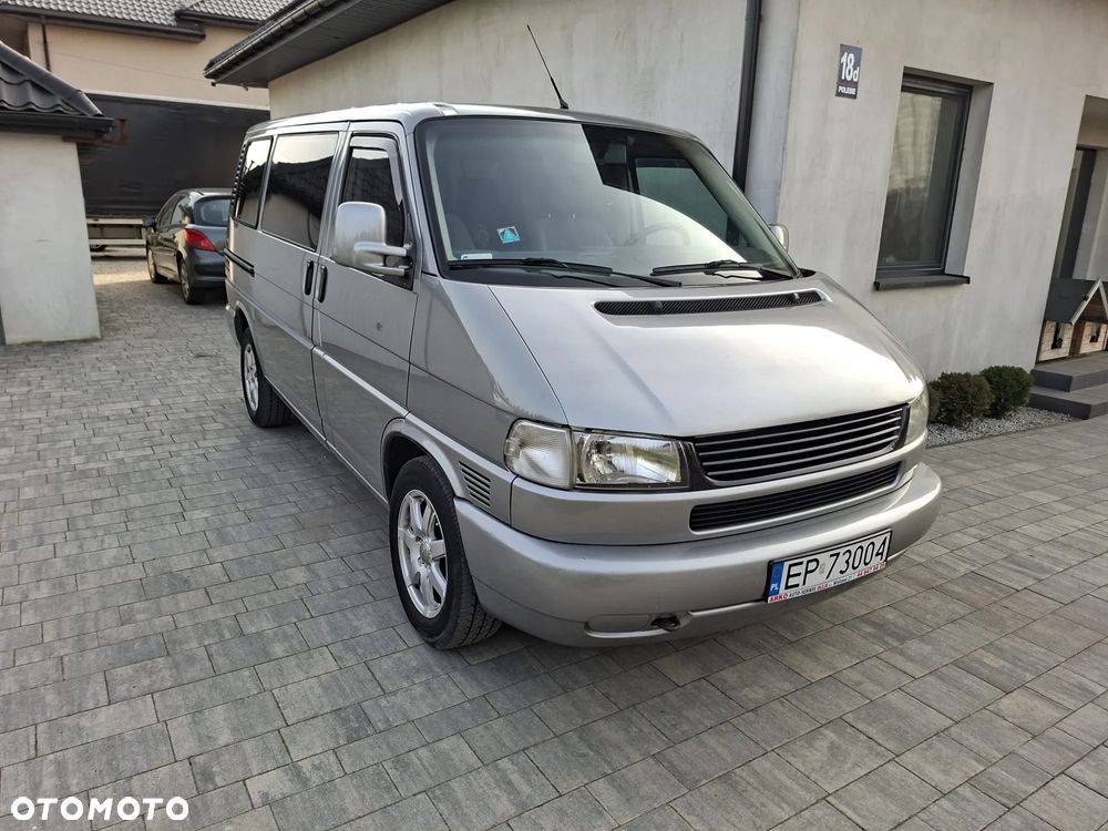 Volkswagen Multivan Standard - 2