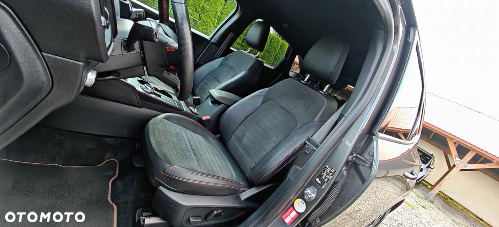 Ford Kuga 2.5 Duratec PHEV ST-LINE X - 21