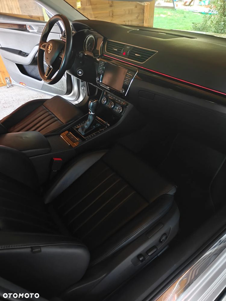 Skoda Superb 2.0 TSI 4x4 L&K DSG - 9