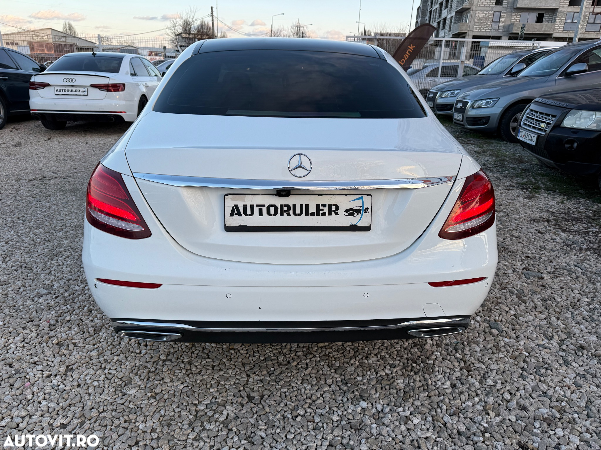 Mercedes-Benz E 220 d 9G-TRONIC AMG Line - 17