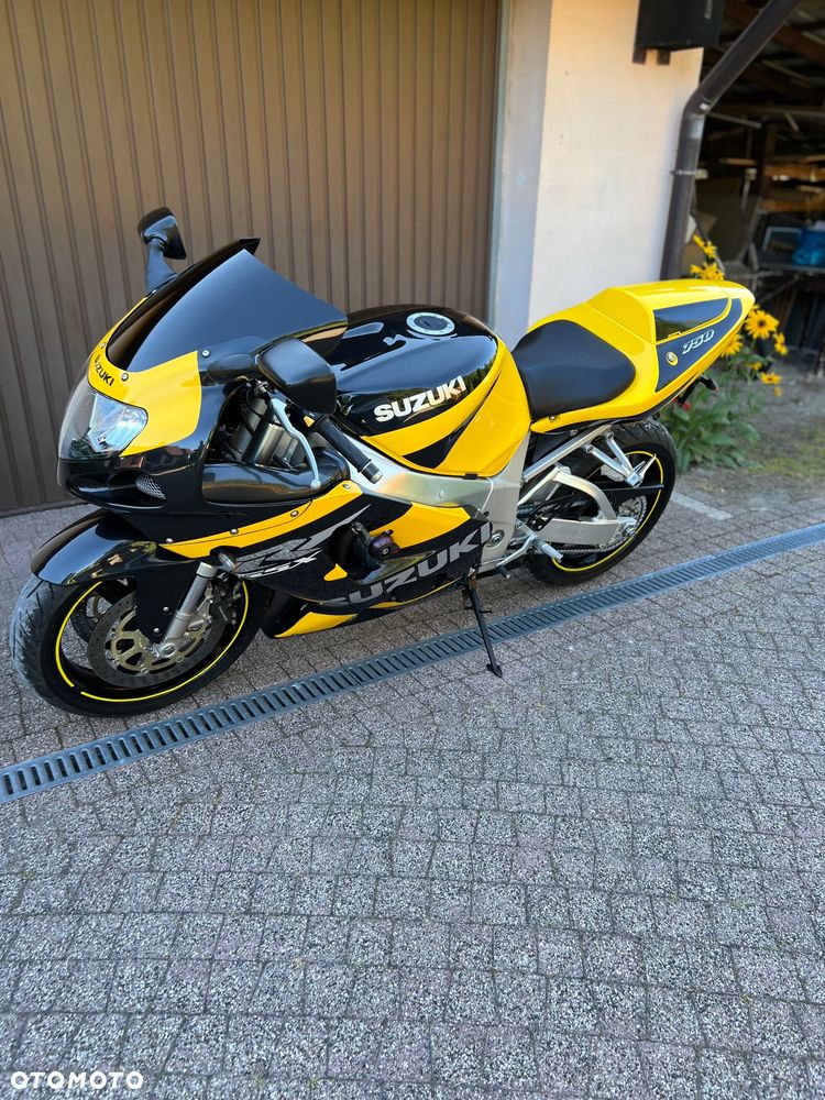 Suzuki GSX-R - 7