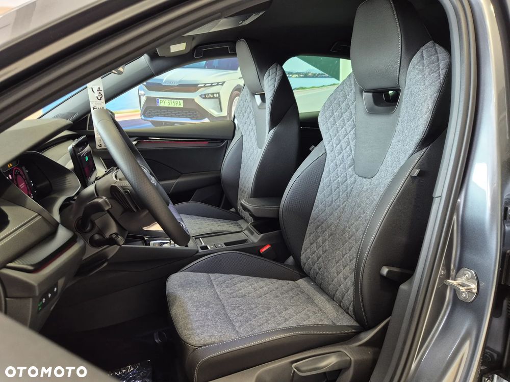 Skoda Octavia 1.5 TSI mHEV Sportline DSG - 5